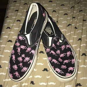 Vans Pink Frog Size 7.5